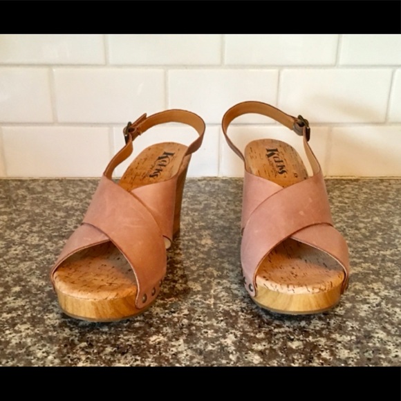 KORK-EASE💐Gorgeous Leather Platforms Sandals!NWOT - Picture 3 of 4